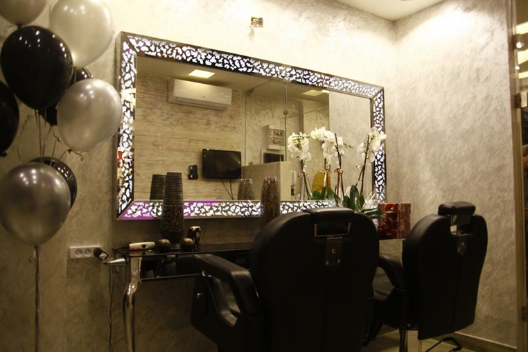 The Grand Opening of Le Salon